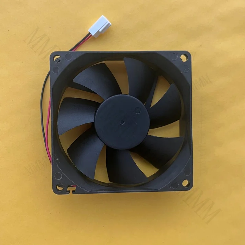 TT  JAMICON JF0825S1M-R DC12V 0.15A 8cm 8025 Silent Case Fan 2pin