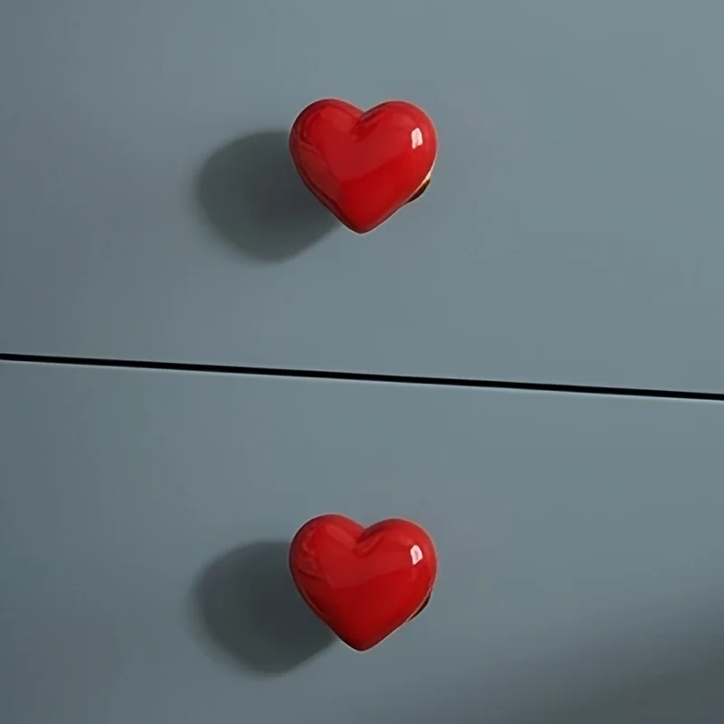 4pcs Heart Pull Red Pull Screws Heart Pull in Red Heart Shape, Cabinet Shoe Cabinet Dressing Table Round Handle Additions