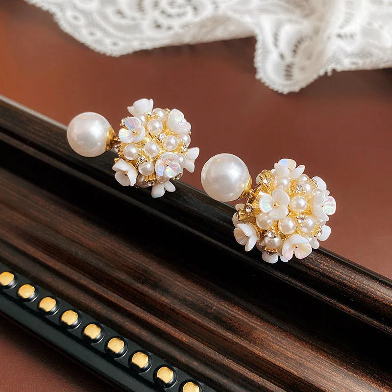 Flower Cluster Acrylic Stud Earrings for Women Two-way To Wear Imitation Pearl Nail Earring French Luxury Zircon Ear Studs M1