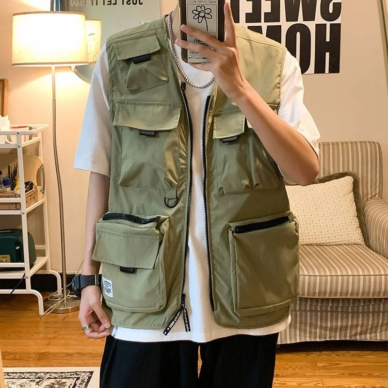 

Functional Retro High Street Sleeveless Vest for Men​ Summer Lightweight Oversized Streetwear Jacket with Tactical Pockets