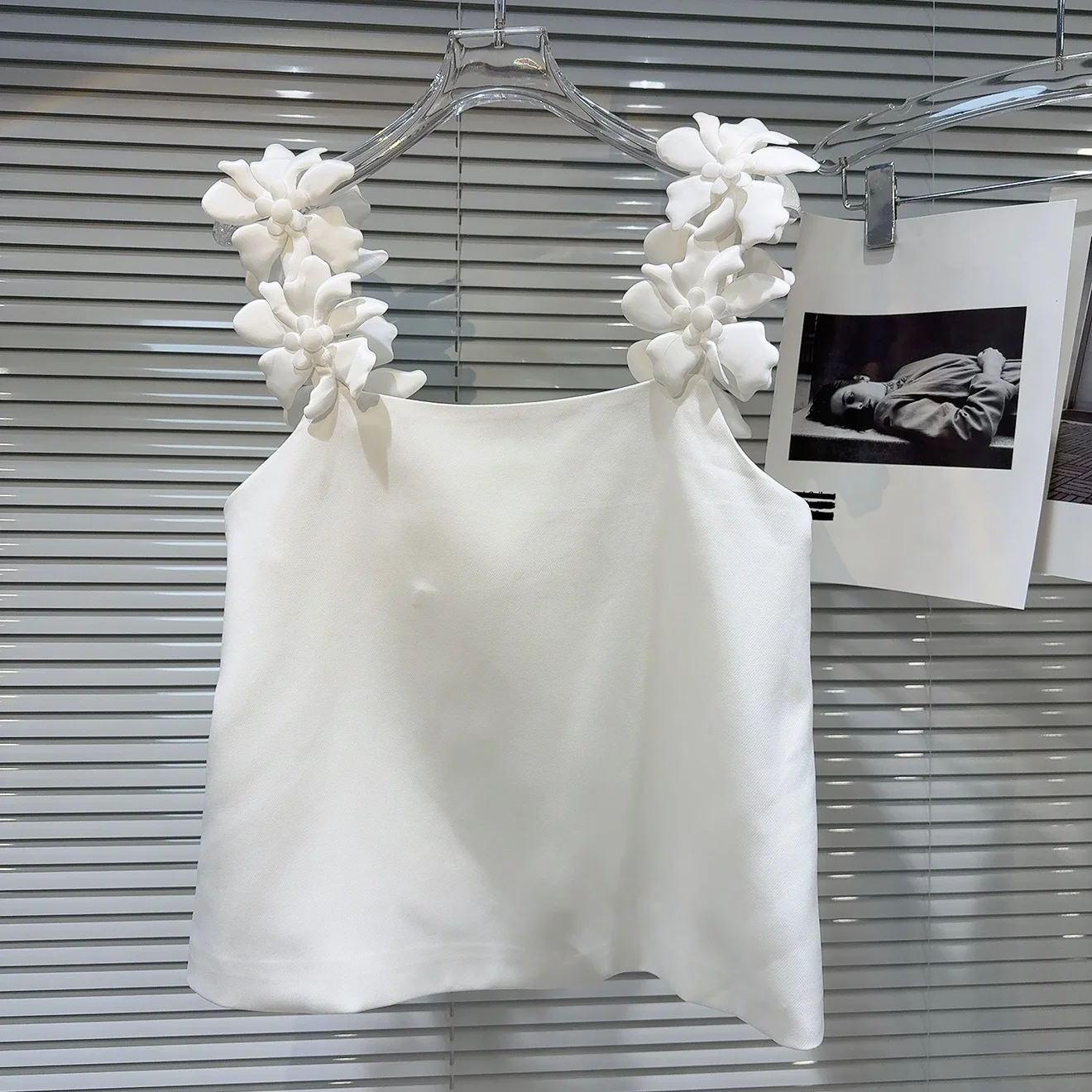 Conjunto de Colete e Saia Floral com Alças de Verão 2025 Marca Chinesa Conjunto de Moda Fena Colete Floral 3D com Alças C...