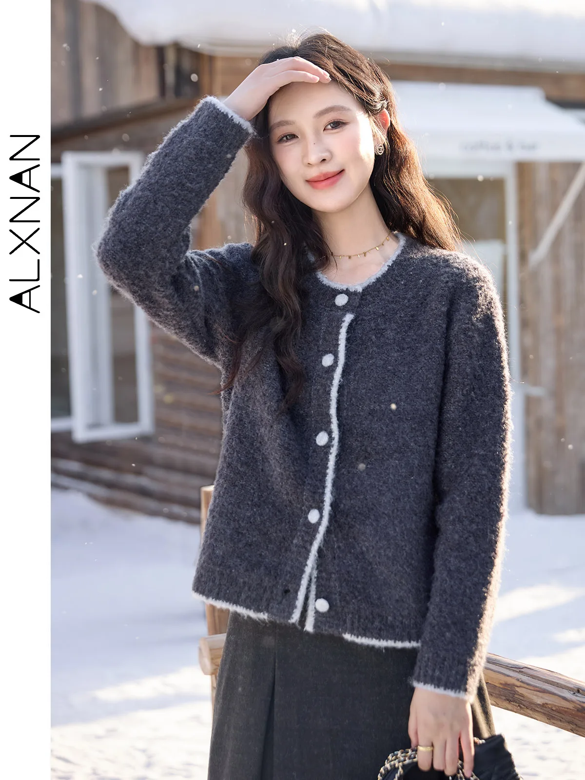 ALXNAN Women Warm O-neck Cardigans Winter Loose Long Sleeve Single Breasted Sweaters 2024 New Sweet Knitted Tops Woman L52509