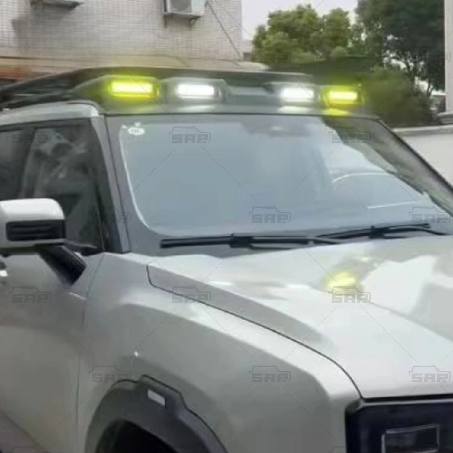Shamo Auto Parts 4-Lens LED Roof Top Light - Exterior Modification Accessory for Jetour T1