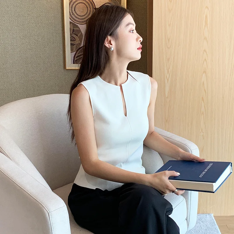 Woman Cool Texture Tanks French Knitted Vest Women's Summer Fashion Pullover Sleeveless Knit Sweater Outerwear Camis Tees Tops