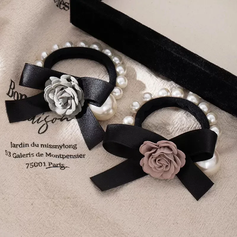 

Элегантная высокоэластичная резинка для волос с 3D-розами и жемчугом — роскошный аксессуар для волос с бантом для женщин