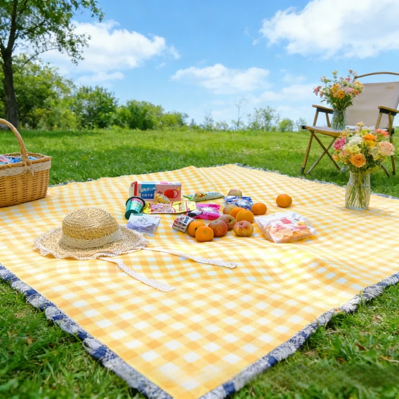 Thickened Foldable Outdoor Camping Mat Waterproof Moisture-Resistant Picnic Mat Ideal for Camping Hiking Travel Picnics Parties