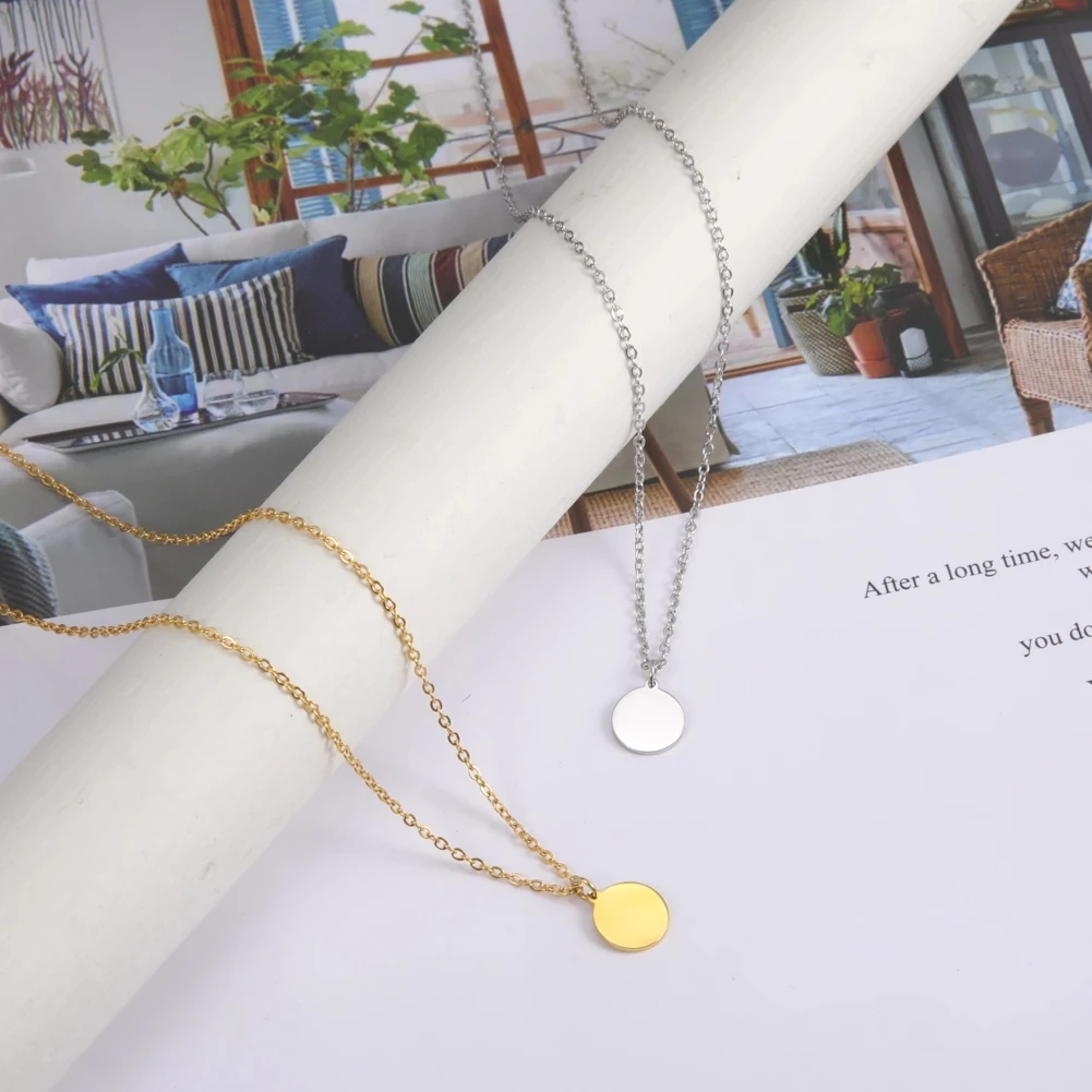 Skyrim-collares minimalistas con colgante redondo pequeño para mujeres y niñas, Gargantilla Simple de acero inoxidable de Color dorado, collares, regalos de joyería