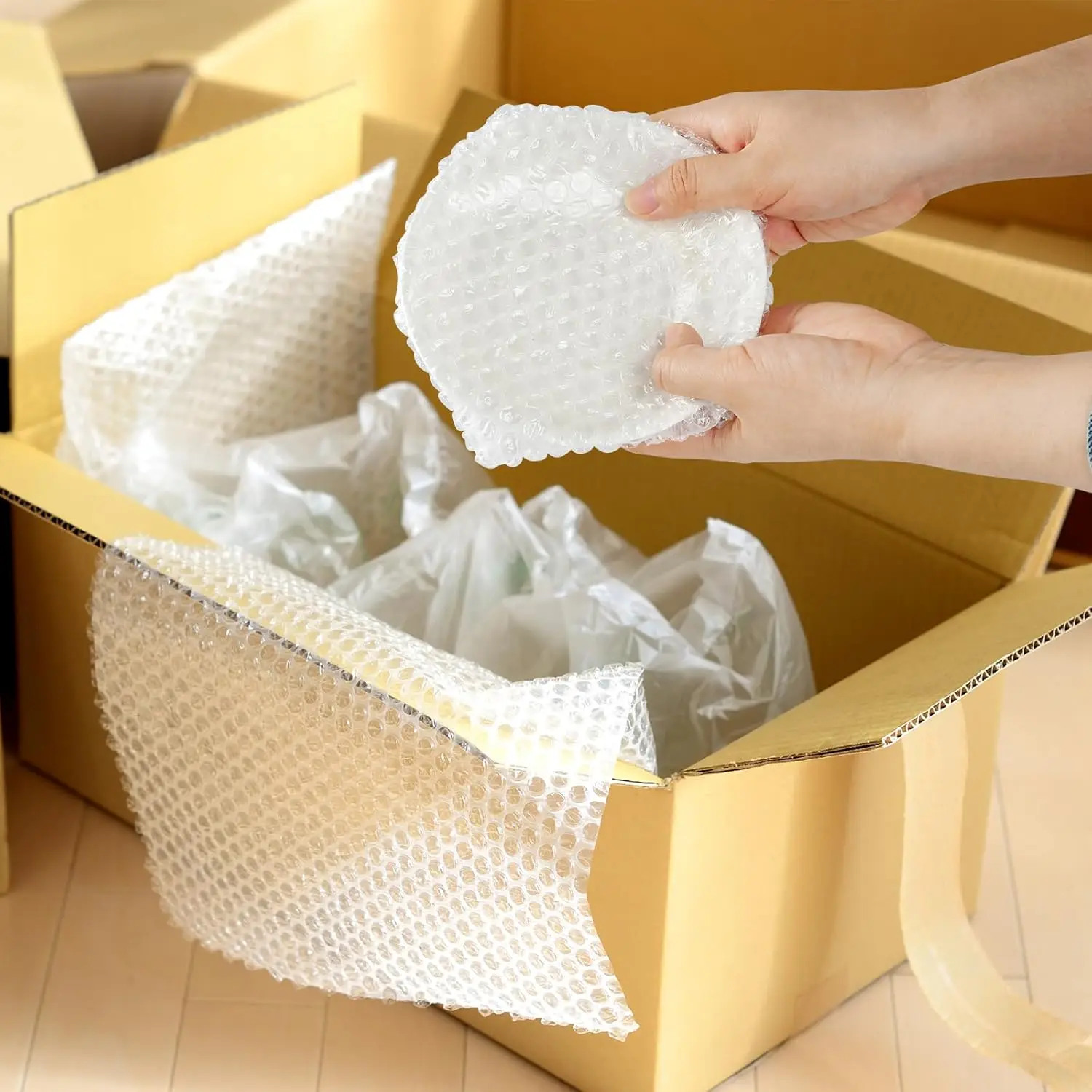 Double-Layer Bubble Film Roll 35cm/40cm Width 15m Long Mail Box Filler Express Packaging Fragile Label Protection view 2