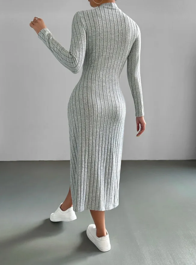 Women\'s 2024 autumn new casual mid length dress, European and American slim fit solid color knitted long sleeved dress