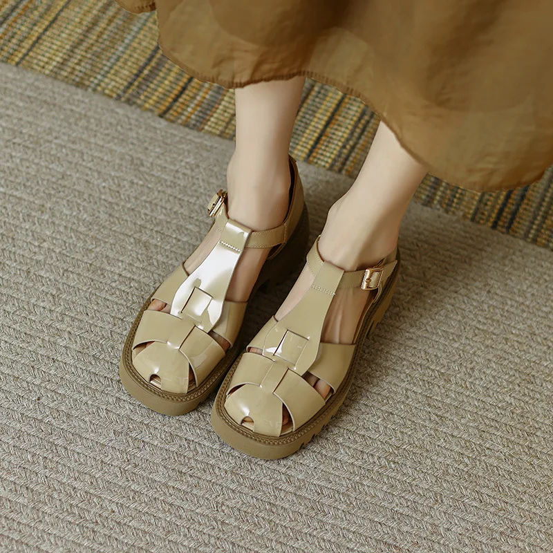 2023 New Summer High Quality Pu Leather Roman Thick Sole Sandal Female Hollow Thick Sole Platform High Heel Roman Shoe Female