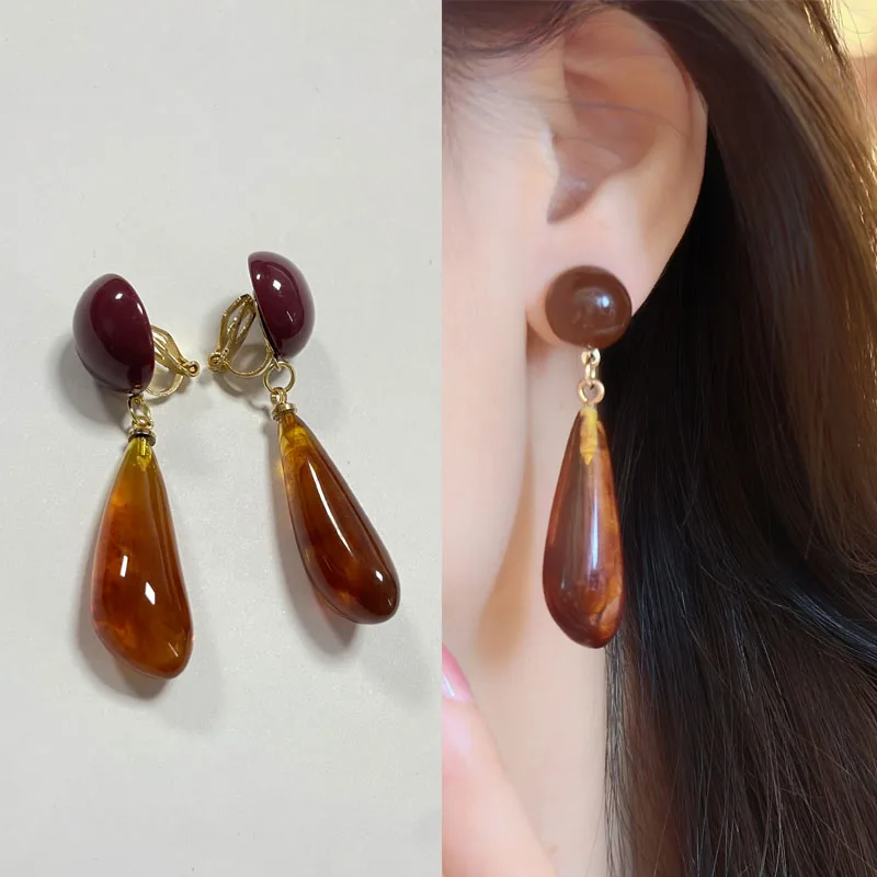 Vintage Korean Style Maillard Brown Ear Clips Women's 2025 New Trendy Coffee Irregular Geometric Clip Earrings Without Ears Hole