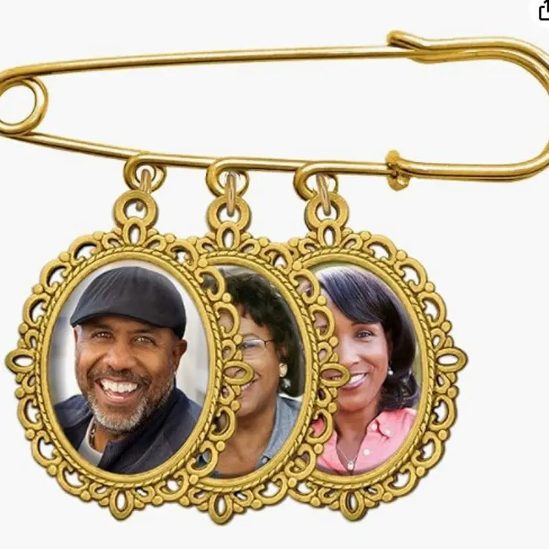 Personalized Brooch Commemorative Photo Custom Pin Three-Piece Photo Print Clothing Accessories Pendant Hand Flower Pendant