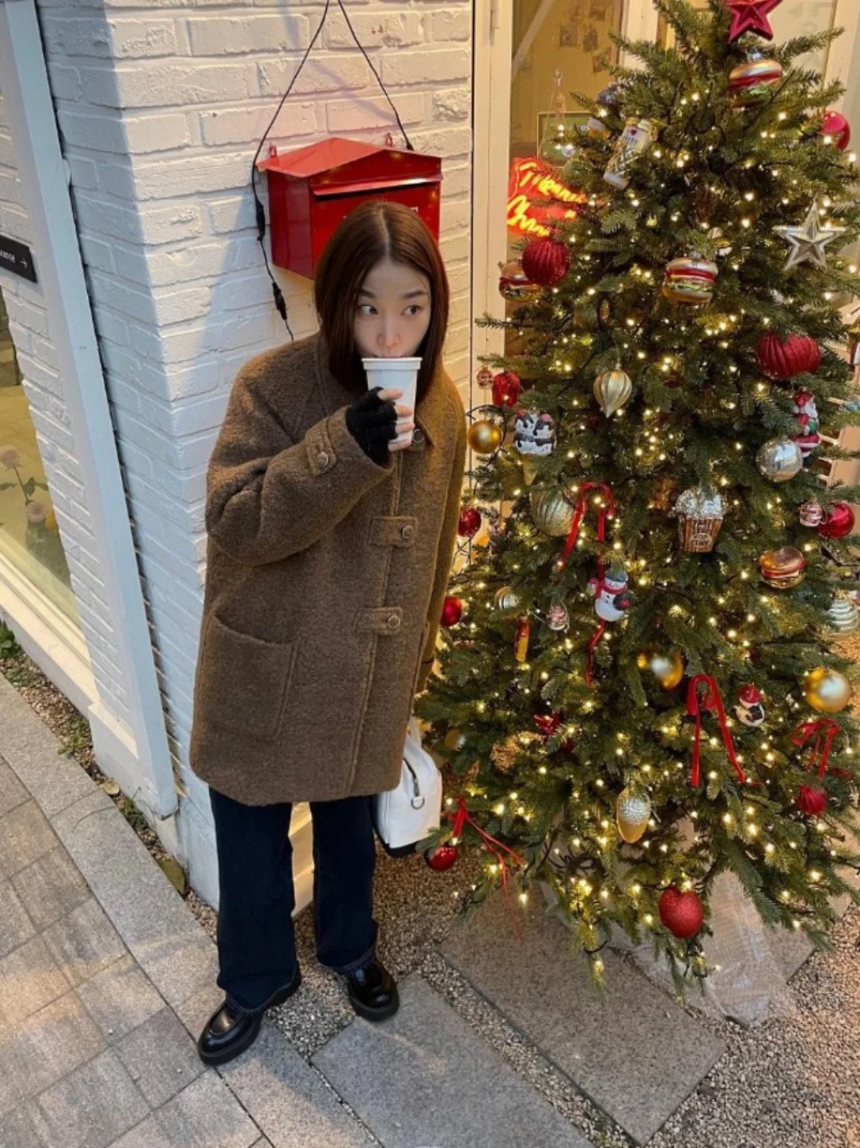 Vintage Wool Alpaca Coat Medium Length Stand Collar Trench Coat Female Commute Style Pure E-commerce Sales Winter 2024