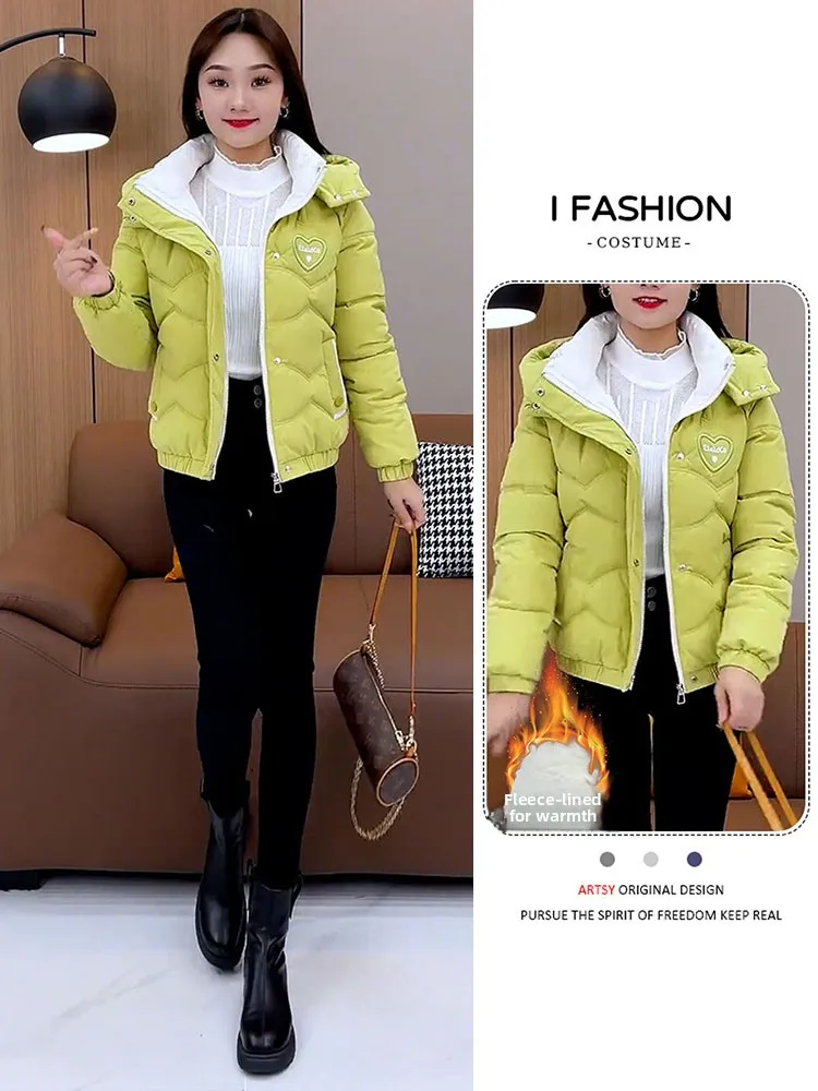 

Элегантная женская зимняя куртка 2026 года, новый стиль, маленький размер, на флисовой подкладке, утепленная, из хлопка, повседневная, универсальная, хлопковое пальто