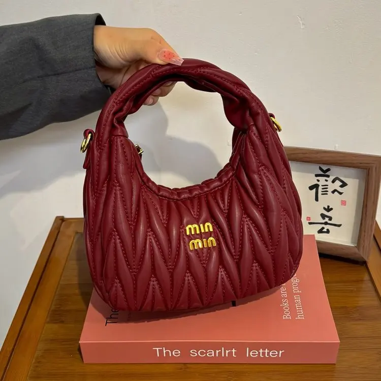 

Classic Chain Square Bag, Niche High Quality Shoulder Purse, Women's Crossbody Day to Night Tote, Casual Sling Bag, Minimalist