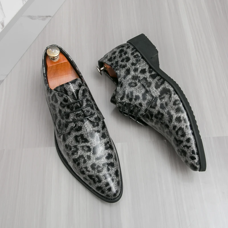 Men Big Size Leopard Print Casual Dress Shoes Glossy Patent Leather Formal Office Shoes Lace Up Party Wedding Business Oxfords
