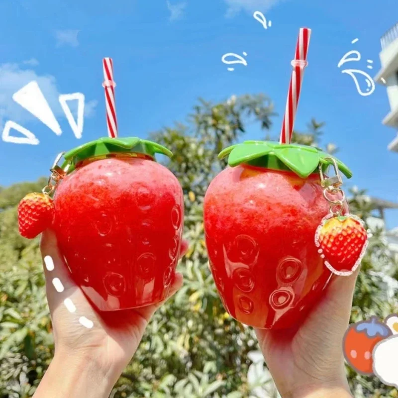 

500ml Summer Portable Plastic Cup Strawberry Straw Water Bottle Cute Cartoon Kawaii Girl Student Kids Drinking Cup Juice Bottle