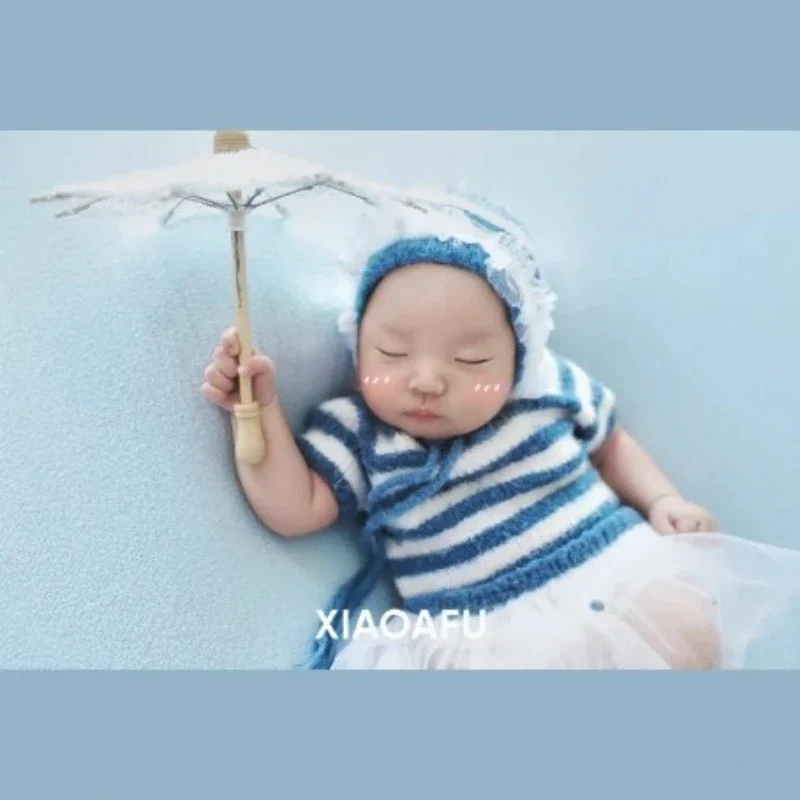 New baby costume photos with props and full moon photos  Lace embroidered small umbrella baby photography props