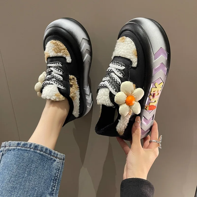 Cute Kawaii Ladies Shoes on Sale New Fashion Round Toe Lace Up Women's Vulcanized Shoes Spring Flat Outdoor Warm Women Sneakers