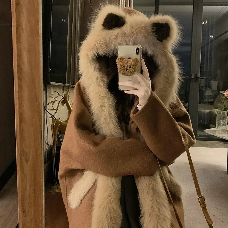 Dwustronny płaszcz wełniany z kapturem dla kobiet na zimę 2025, nowy, luźny i uroczy płaszcz z bawełny z uszami owiec, idealny do dojazdów do pracy.