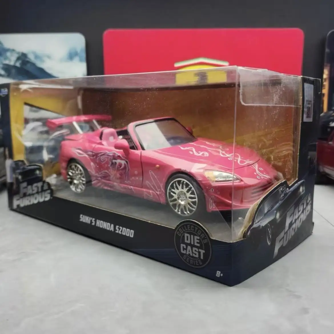 1:24 JADA Alloy S2000 Rennwagen-Replik im klassischen Filmstil, rosa Ausführung, feine Verarbeitung, Sammlerstück für Hobbyisten
