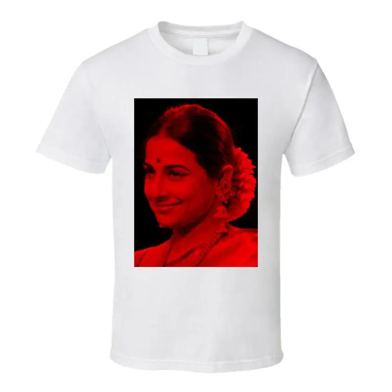 Camiseta da moda escura das celebridades de Vidya Balan 14