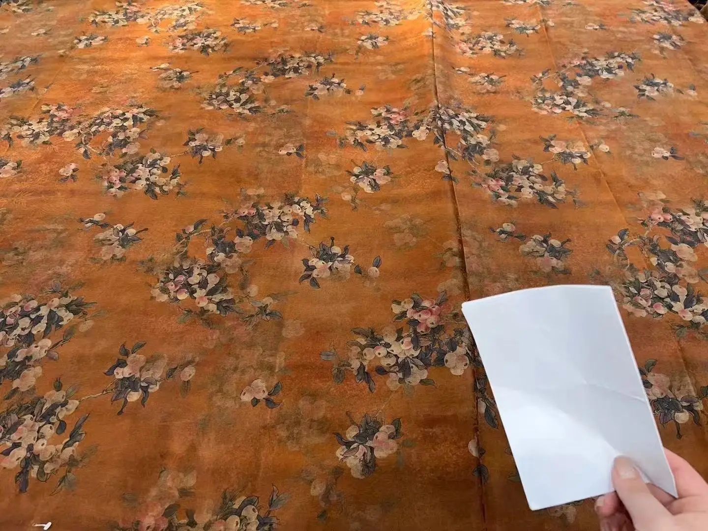 

Высокое качество Xiangyun пряжа жаккардовая атласная ткань платье Cheongsam костюм высококачественная натуральная шелковая ткань
