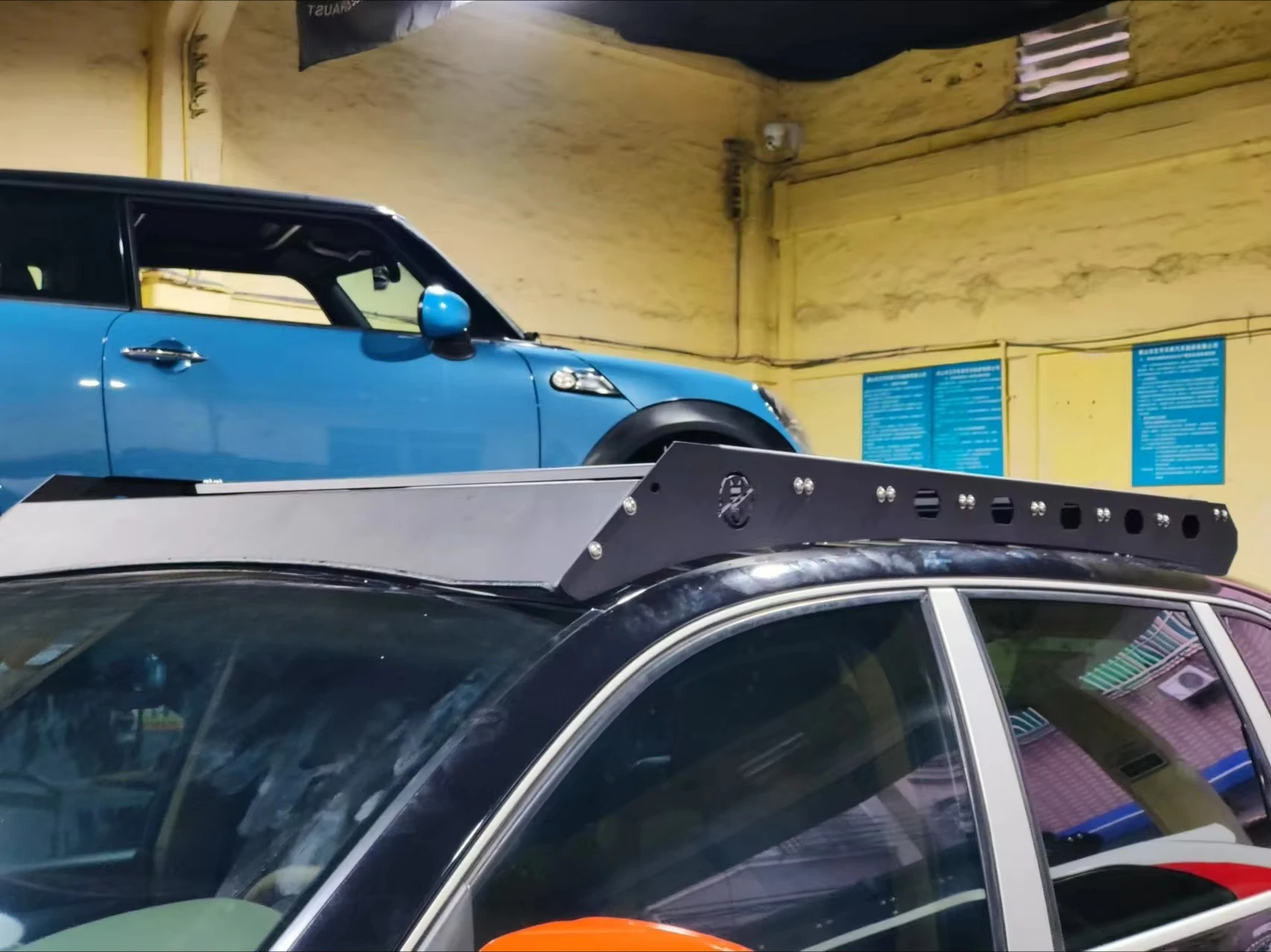 New Porche 957 Heavy-Duty Roof Rack Carbon Steel Black Off-Road Bolt-On