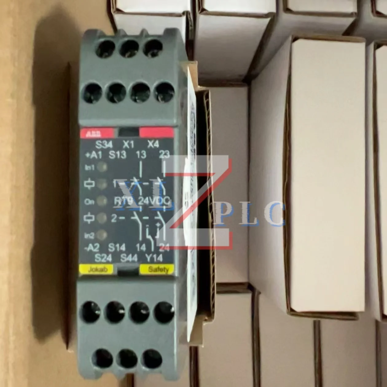 Modul Keamanan 2TLA010028R2000 2TLA010029R0000 2TLA010033R3000 Asli Baru