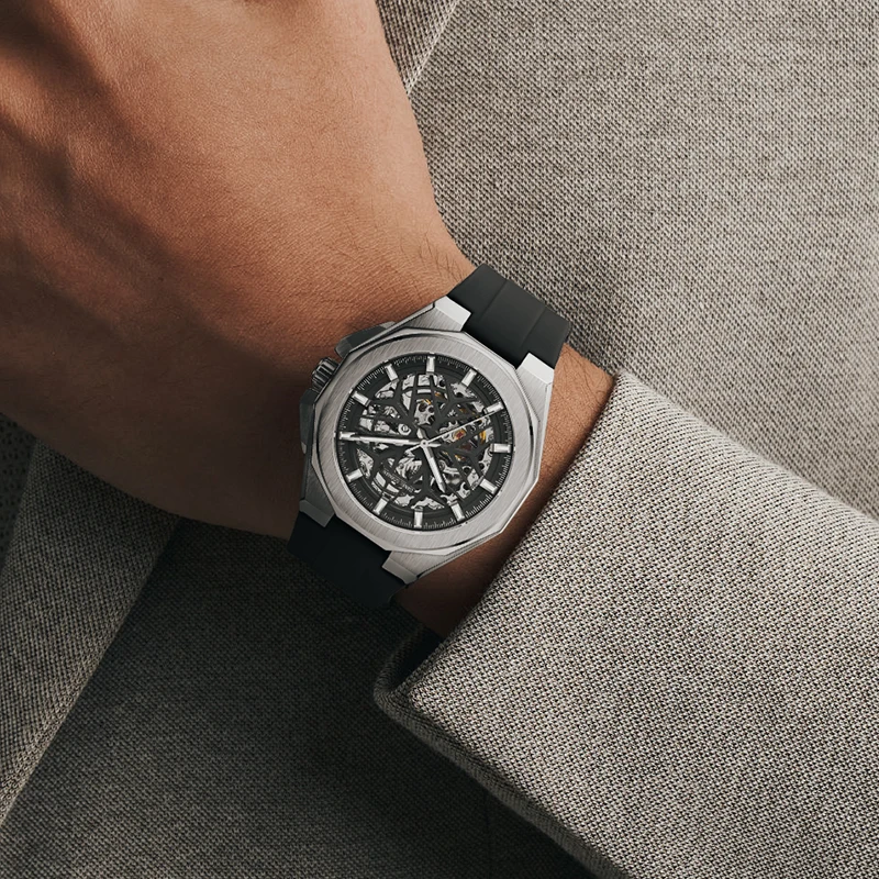 Daniel Gorman DG8110 Relojes automáticos ahuecados a la moda Reloj deportivo con manecillas luminosas a prueba de agua con correa de silicona