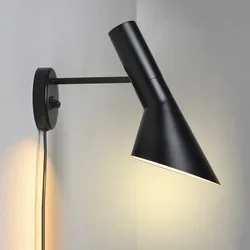 Nordycki minimalistyczny kinkiet AJ sypialnia salon lampka nocna LED Retro czarny żelazny korytarz oświetlenie domu kinkiet