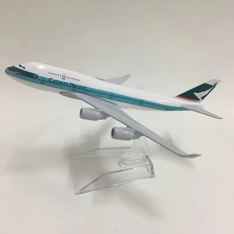 16CM 1:400 Scale 747 Alloy Metal Aircraft Model Hong Kong Cathay Pacific B747 With Aircraft Stand Collectible Gift Display Model