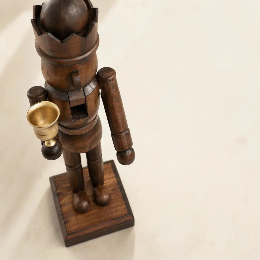 Vintage Style Nutcracker With Gold Candle Holder Wooden Christmas Ornament Festive Table Decor Creative Holiday Gift Desktop Art