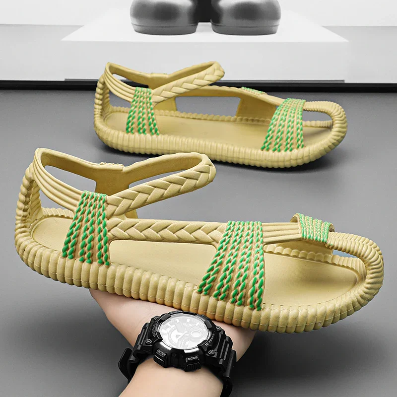 Sandales pour hommes et femmes, vêtements d'extérieur d'été, sandales de pataugeoire de plage romaines antidérapantes, nouvelle collection 2025