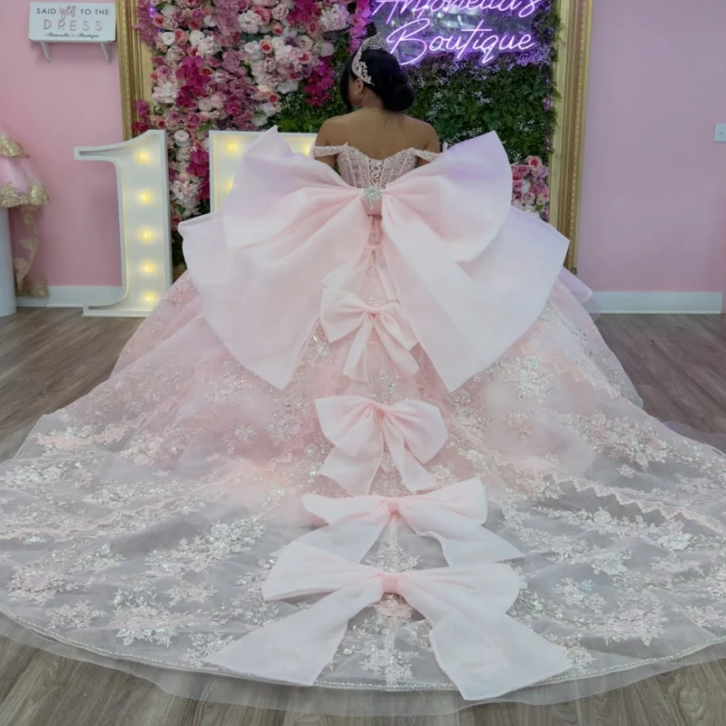 Pink Glitter Quinceanera Dresses Off Shoulder Ball Gown Sweet 16 Dress Applique Beads Bow Tull Party Birthday Vestidos 15 anos
