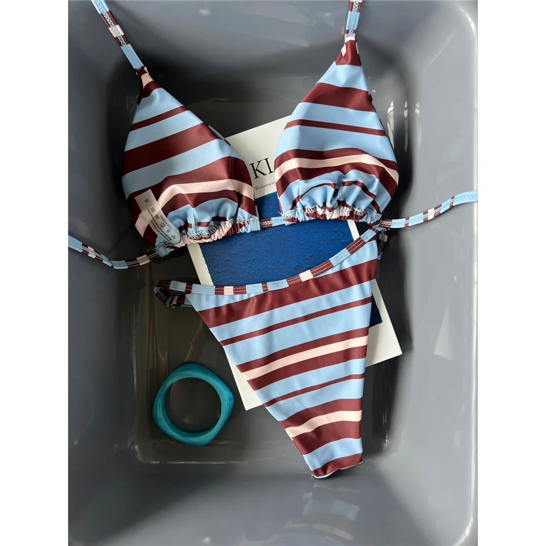 Gestreifter Neckholder-Bikini, Damen-Badeanzug, zweiteiliges Bikini-Set, hoch geschnittene Beine, gepolsterter Badeanzug, Badebekleidung, Schwimmbekleidung V8439 – Detail 8