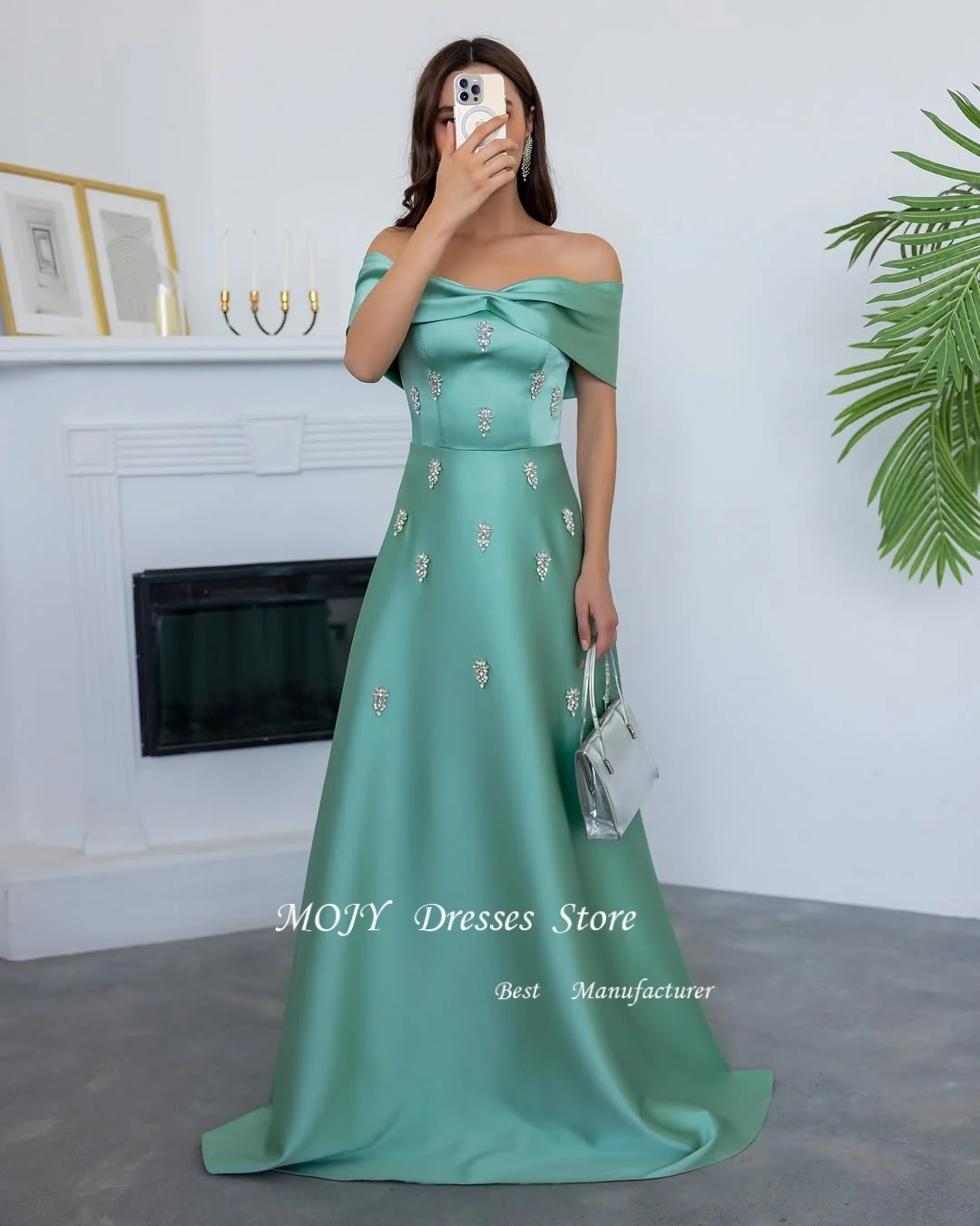 فساتين سهرة نسائية فاخرة مكشوفة الأكتاف باللون الأزرق الملكي من Mojy مع خرز 2025 ألين فستان طويل للحفلات دبي مخصص