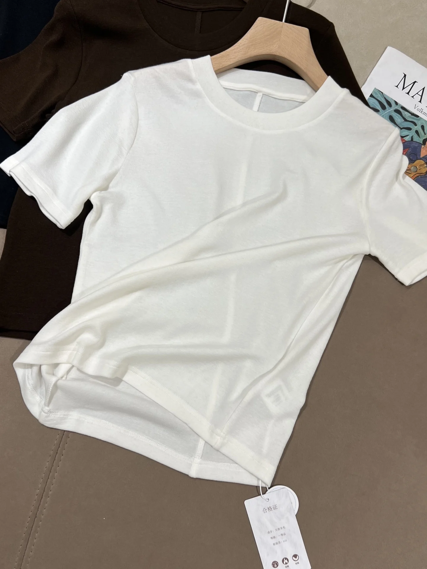 

2026 Spring/Summer New Arrival: High-Quality Women'S Short-Sleeve T-Shirt (Wool Blend)