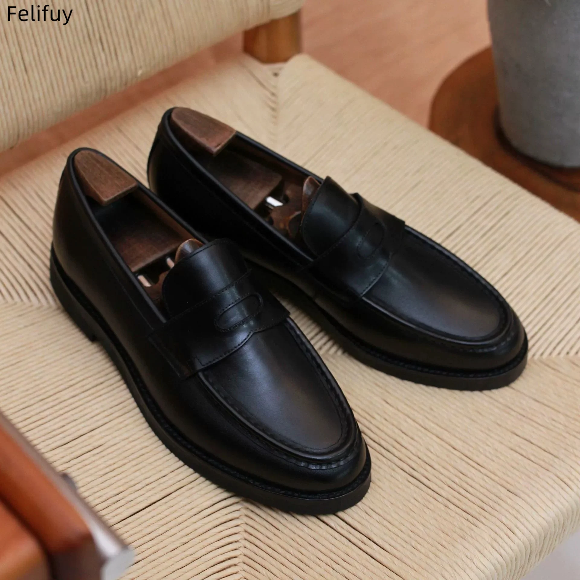 Novos Sapatos Masculinos Itali - Men Shoes Kinds avaliação e preço