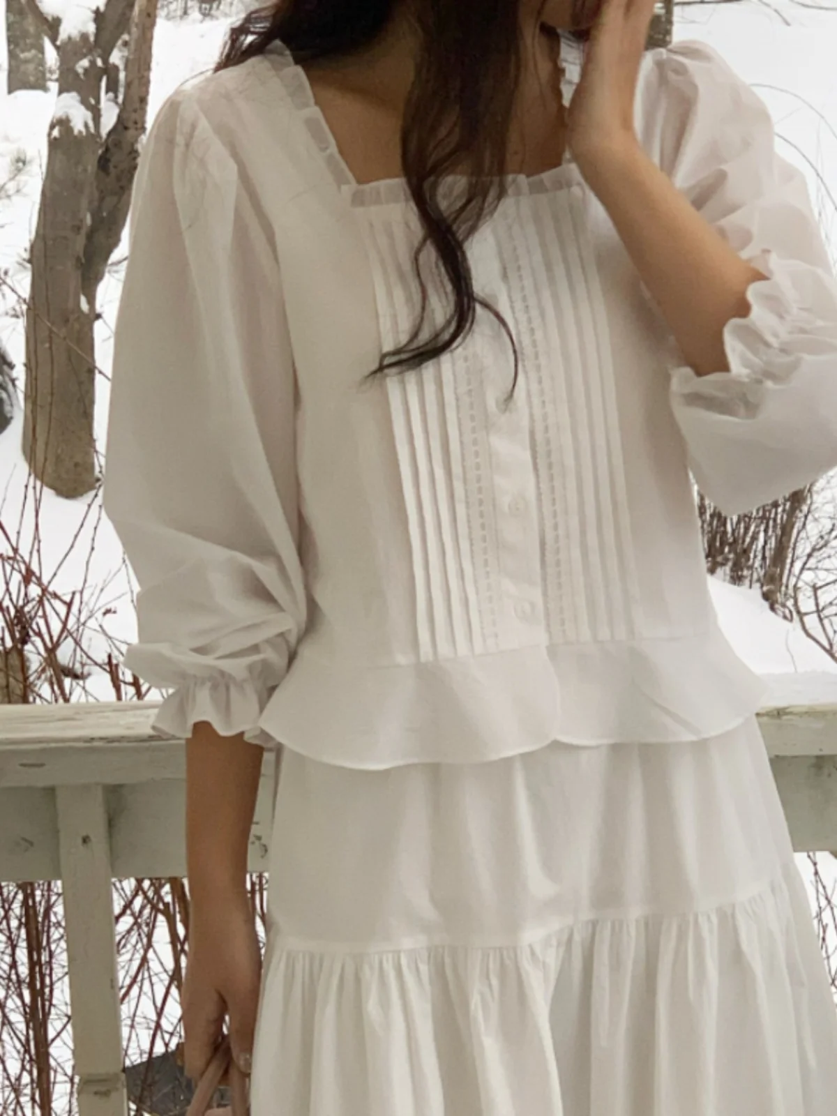 Chic Anti-Aging Women's Faion Set with Ele Long Skirt And Chic White irt with Pleats Square Collar Fairy-Like Aosphere