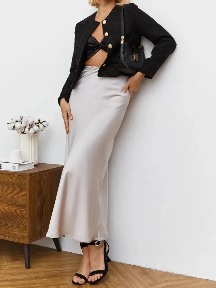 黒人女性のスカートファッション気質エレガントロングスカート2025秋新作シンプル快適シャンパン色伸縮性ハイウエストスカート