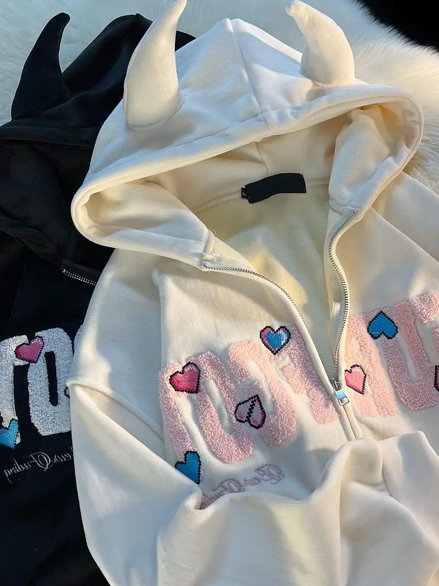 

Модная толстовка-худи больших размеров с маленькими дьявольскими рожками, весенне-осенний свободный кардиган-накидка для полных женщин.