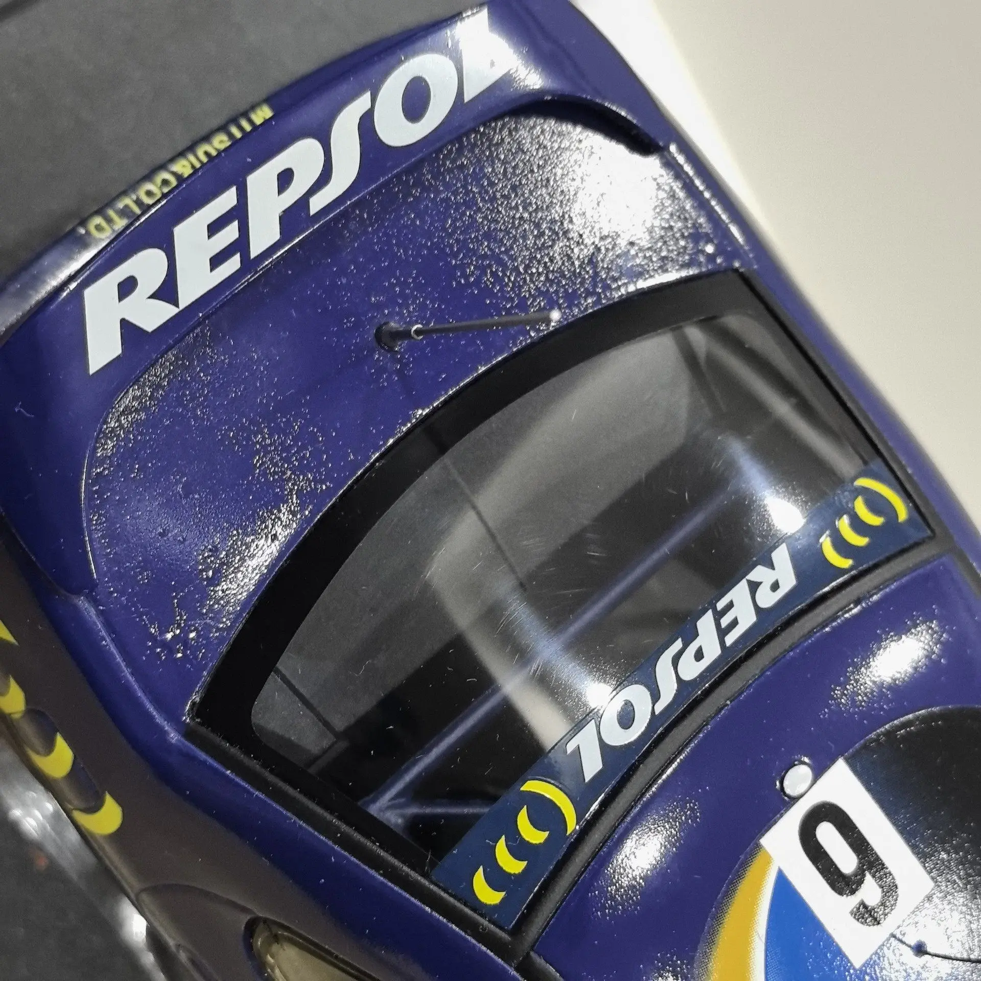 Lackfehler und -defekte bei Diecast IXO 1/18 Maßstab IMPREZA #   6 1995 Rallye-Auto R2 Legierungsautomodell