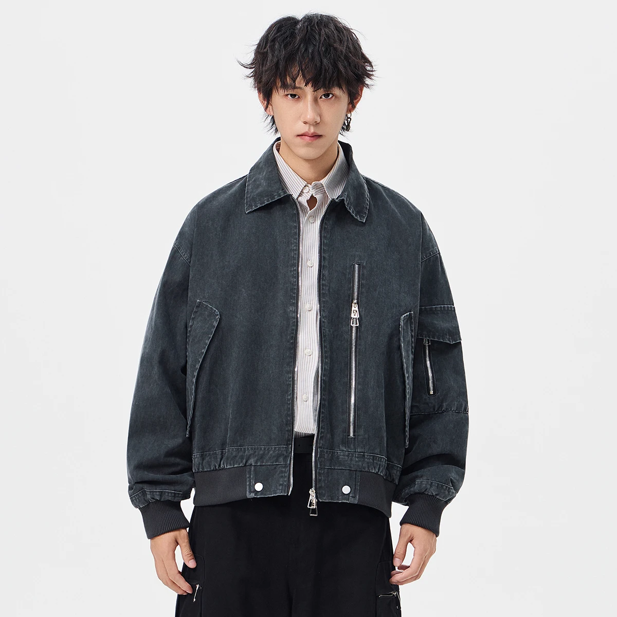 

Retro Vintage Washed Cotton Denim Jacket Autumn Winter Loose Fit Workwear with Multiple Pockets Fashionable Style