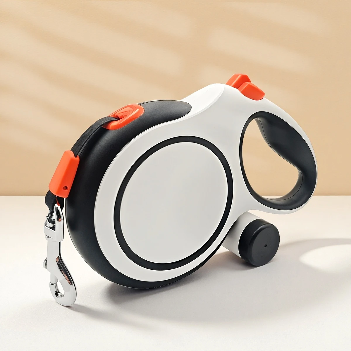 مقود كلب قابل للسحب بطول 26 قدم، مع حامل كيس قمامة محمول مرفق، مقود مشي للكلاب الأليفة