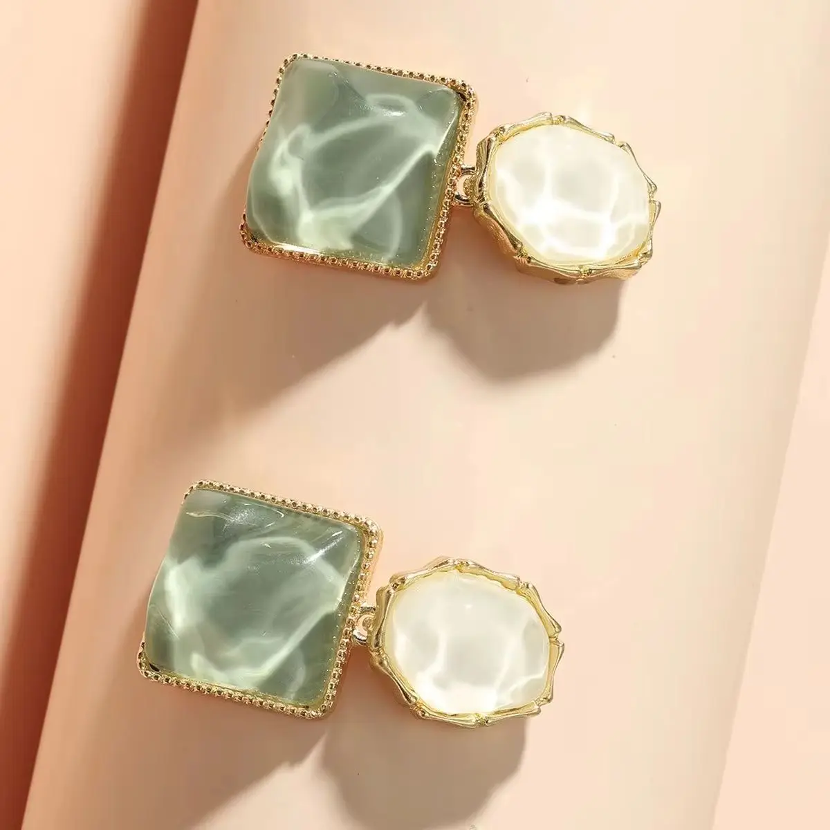2026 Asymmetry Water Ripple Square Dangle Earrings for Women New Unique Design Light Luxury Earring Fashion Jewelry Accessories