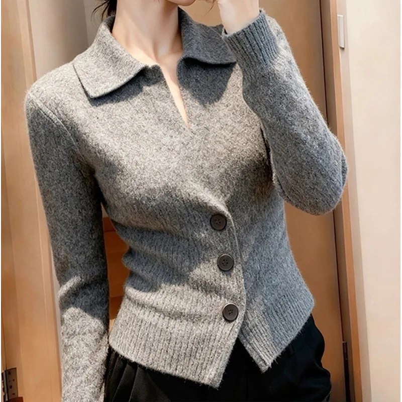 Fashion Grey V-Neck Lapel Long Sleeve Women's Knit Sweater, Waist-Cinching Single Button Soft & Cozy Pullover