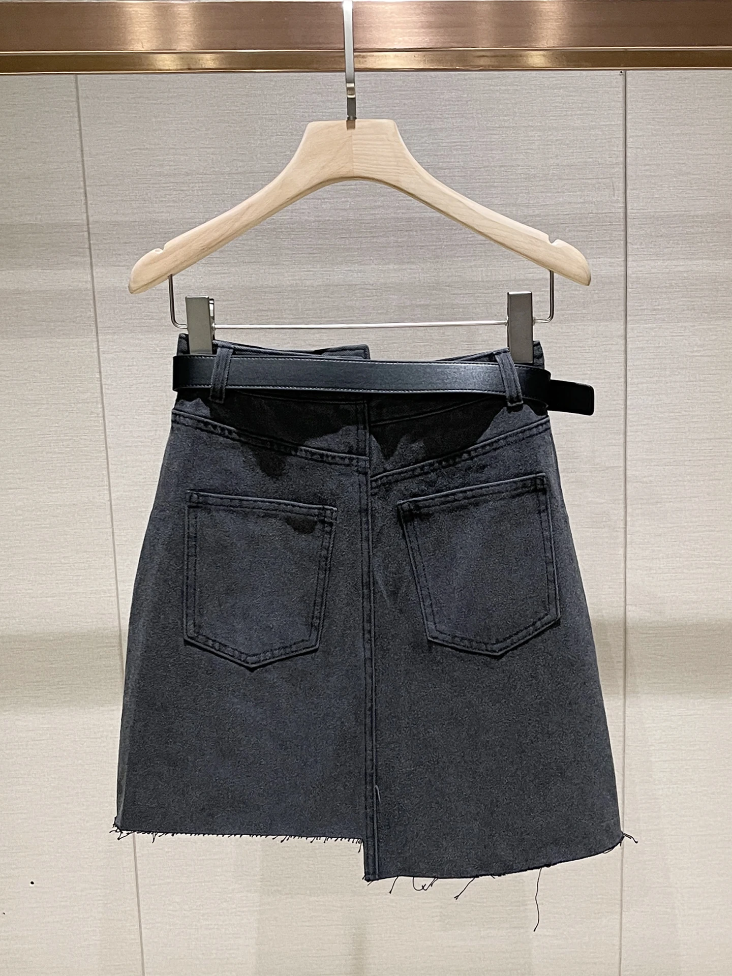   ارتفاع الخصر غير المتكافئة الجينز تنورة المرأة عارضة خمر ort تنورة Faionable التخسيس تأثير الشتاء وصول جديد