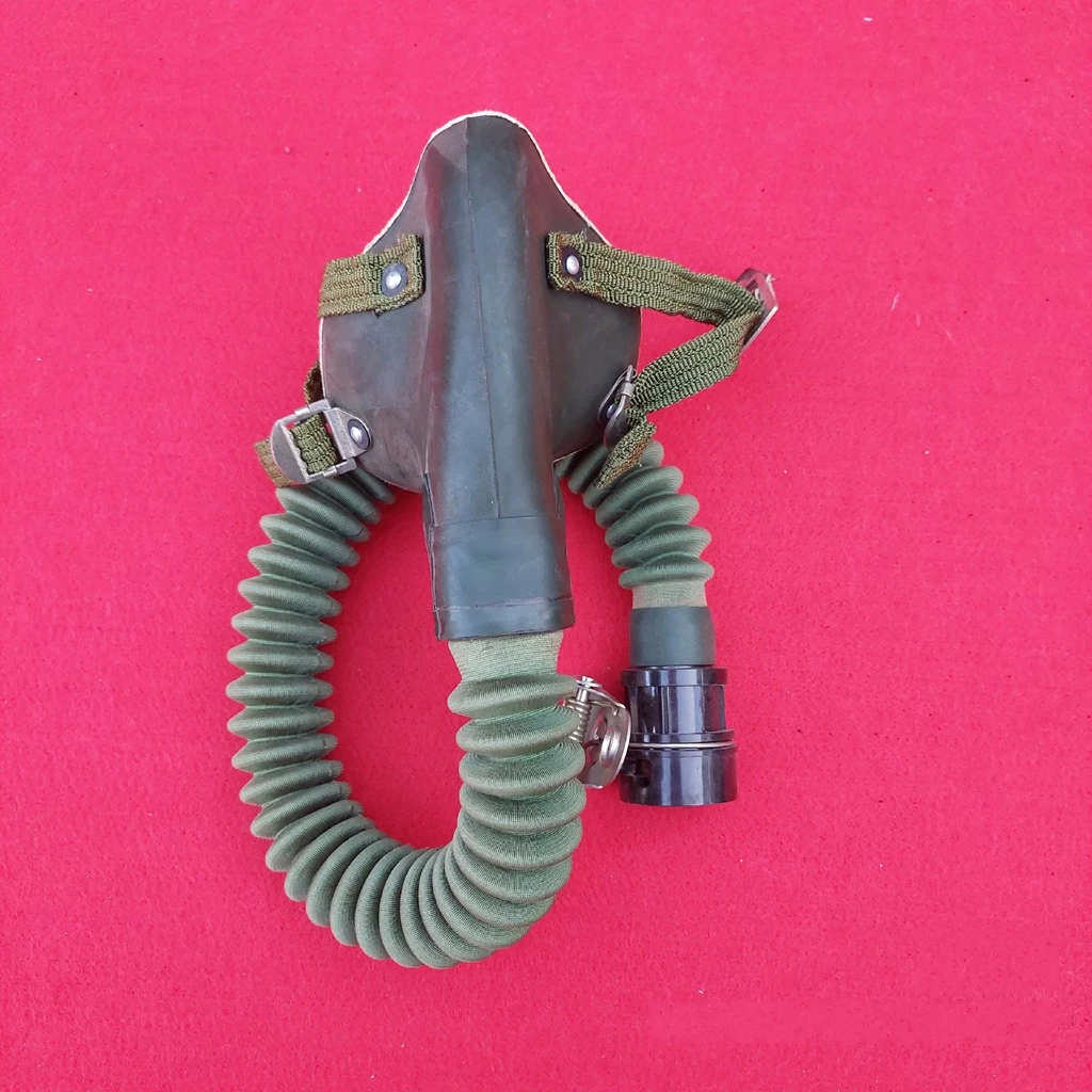 الفائض العسكري الأصلي الأصلي الصيني عالي الارتفاع المقاتل الطيار نمط 6502 قناع الأكسجين