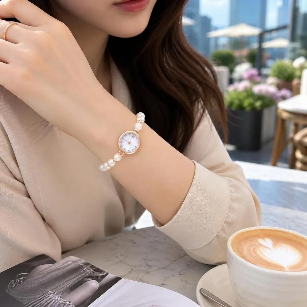 Round Dial Pearl Bracelet Watch Adjustable Drawstring Chain Minimalist Women Quartz Watch Roman Numeral Delicate
